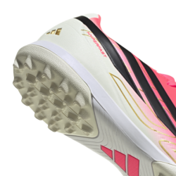 Zapatillas de fútbol adidas P4